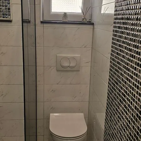 Lavanda Sea View Apartman *