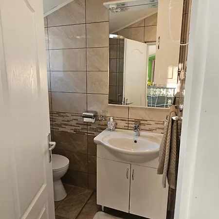 Lavanda Sea View Apartman *