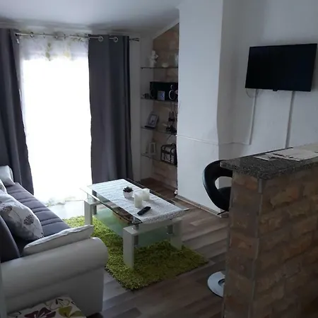 Lavanda Sea View Apartman *